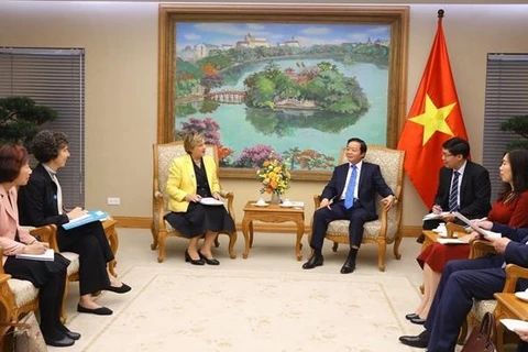 Deputy Prime Minister receives UNICEF Representative in Vietnam