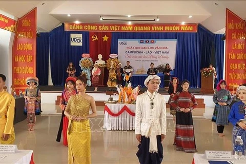 Lao, Cambodian students celebrate traditional New Year festivals in Vietnam