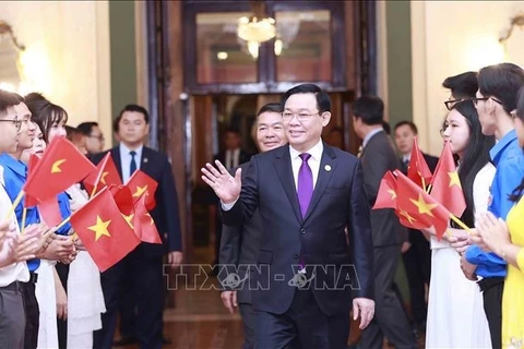 NA Chairman meets Vietnamese community in Cuba