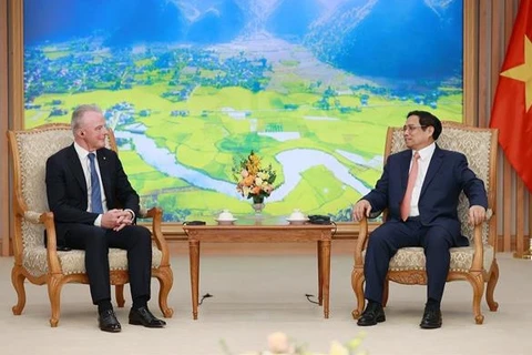 PM suggests Boeing provide incentives to Vietnam's airline industry