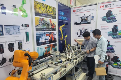 Hanoi industrial products, equipment and automation fair kicks off
