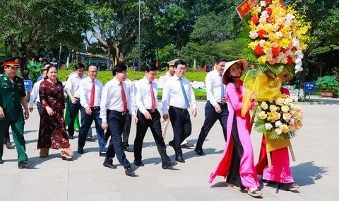 Various activities held to commemorate President Ho Chi Minh