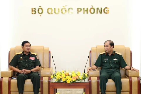 Engineering forces of Vietnam, Laos to boost cooperation