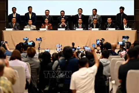 Thailand: eight-party alliance sign MoU on forming coalition government