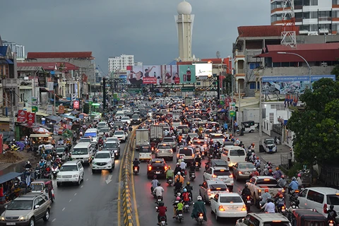  Phnom Penh regulates traffic flow to serve ASEAN Para Games 12