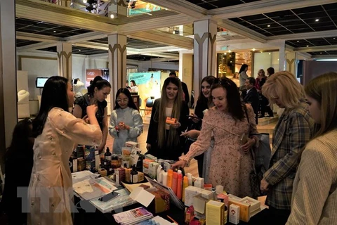 Vietnamese firms explore beauty industry of Russia