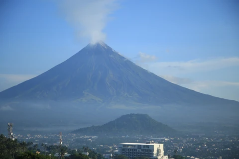 Philippines evacuates thousands amid volcano eruption threats