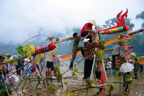 Traditional festival helps boost tourism in Laos