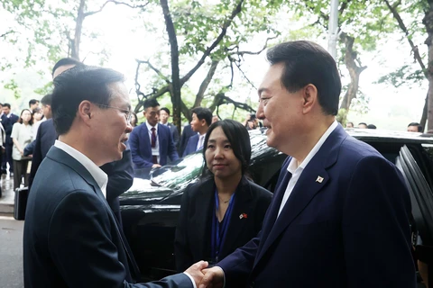 President of Republic of Korea wraps up State visit to Vietnam