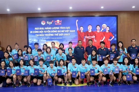 Women footballers get bonus to inspire, encourage