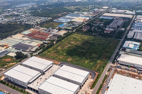 Industrial real estate firms to benefit from land fund shortage