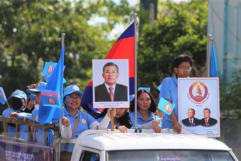 Political parties in Cambodia begin three-week election campaigns