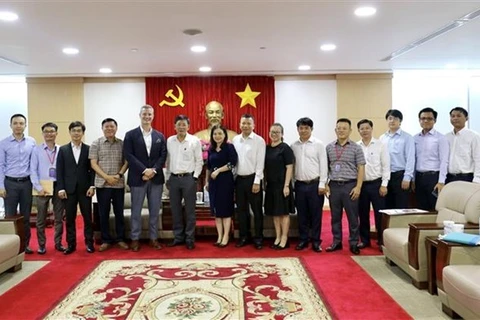 US firm eyes free trade zone project in Binh Duong province