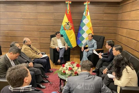 Party delegation pays working visit to Bolivia