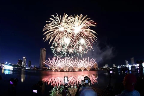 France wins Da Nang International Fireworks Festival 2023
