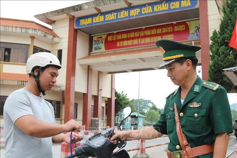 QR codes used to manage people traversing Chi Ma border gate