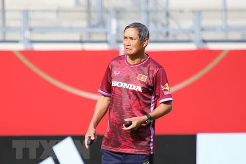 Mai Duc Chung, the oldest coach in World Cup history