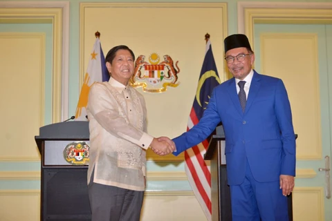  Malaysia, Philippines look to boost bilateral relations 