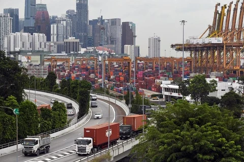 Singapore avoids technical recession in Q2