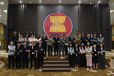 ASEAN promotes intra-bloc integration