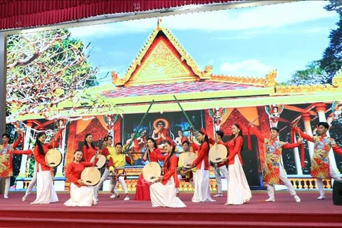  India- Soc Trang cultural exchange night wows spectators