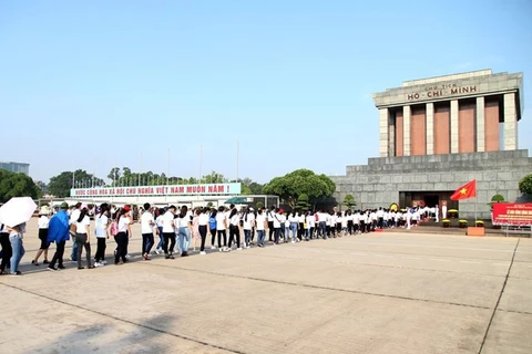 Mausoleum of President Ho Chi Minh reopens to visitors