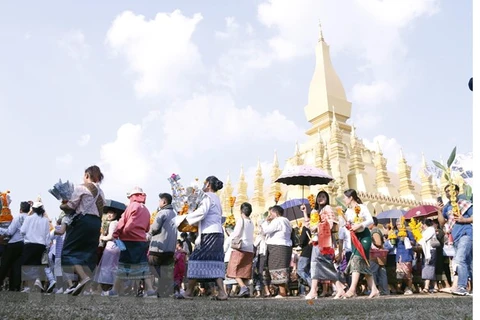 Laos continues raising monthly minimum wage