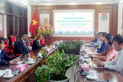 Dak Nong steps up cooperation with Indian localities