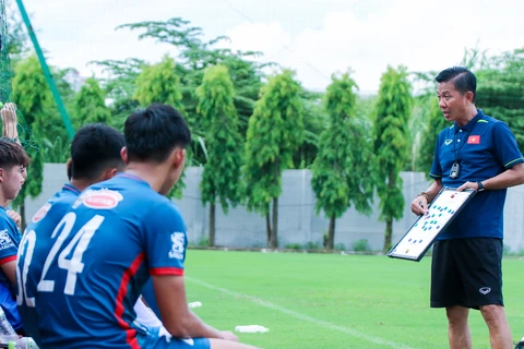 Vietnam Olympic football team gear up for ASIAD 19