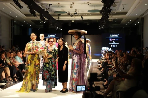 Vietnamese designer attracts attention at House of iKons Fashion Week 2023