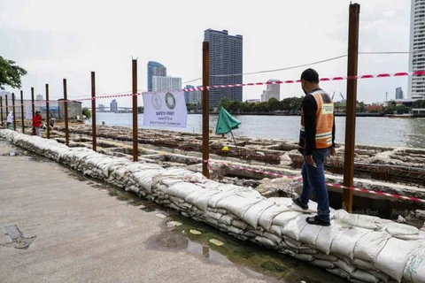 Thailand prepares response plans to flood-hit areas 