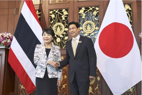 Thailand, Japan vow to boost economic ties