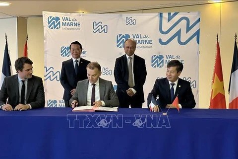 Yen Bai enhances cooperation with France's Val de Marne province