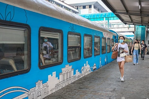 More trains to be added on Hanoi – Lao Cai rail route