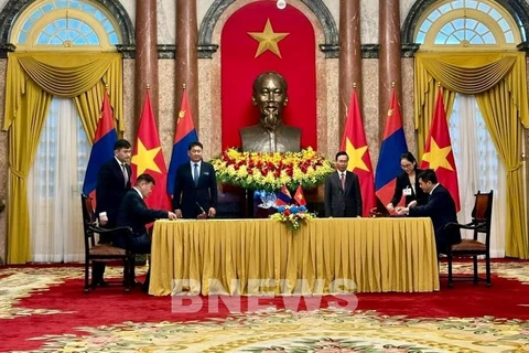Vietnam, Mongolia sign MoU on sustainable rice trading