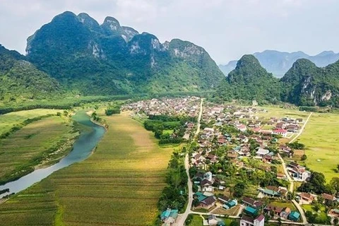 Tan Hoa commune – from zero to hero