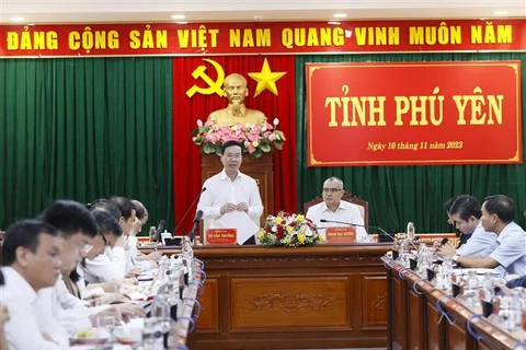 President pays working visit to south central Phu Yen province