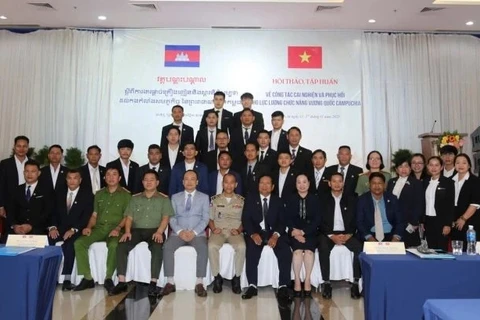 Vietnam provides training on drug treatment, rehabilitation for Cambodia