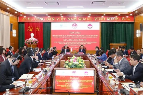 Dialogue on achievements, prospects of Vietnam-Singapore ties held
