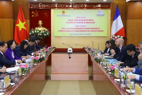 Vietnam, France cooperate in digital transformation, public service reform