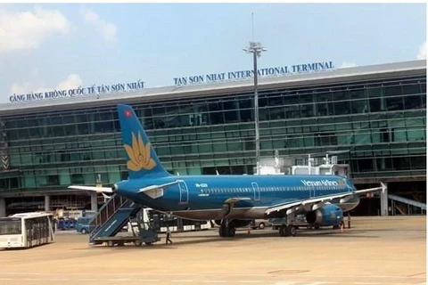 HCM City, Vietnam Airlines agree to boost tourism