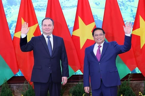 PMs agree to expand Vietnam - Belarus ties to potential areas