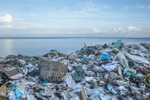 Localities join in efforts to fight plastics pollution