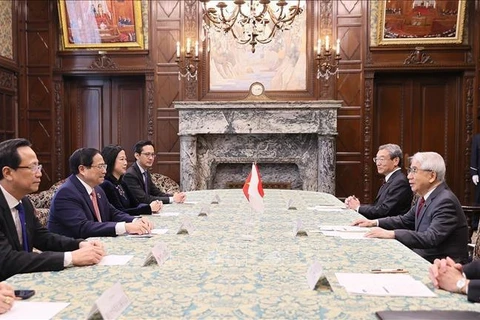 PM meets with leaders of Japanese National Diet 