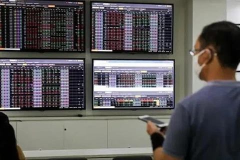 Experts suggest measures to lure investment in securities market