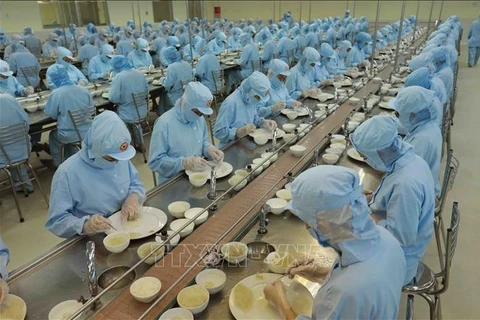 Vietnam marks first bird’s nest batch exported to China by air