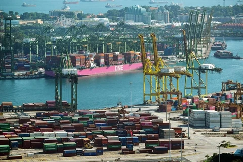 Singapore's exports record lowest since 2001
