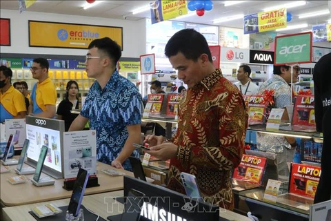 Vietnamese company opens 50th store in Indonesia
