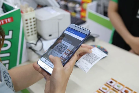 Banks move to foster cashless payment ahead of Tet