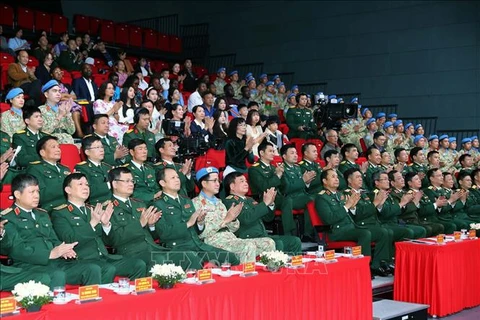 Virtual gathering connects Vietnamese “blue beret” soldiers together before Tet